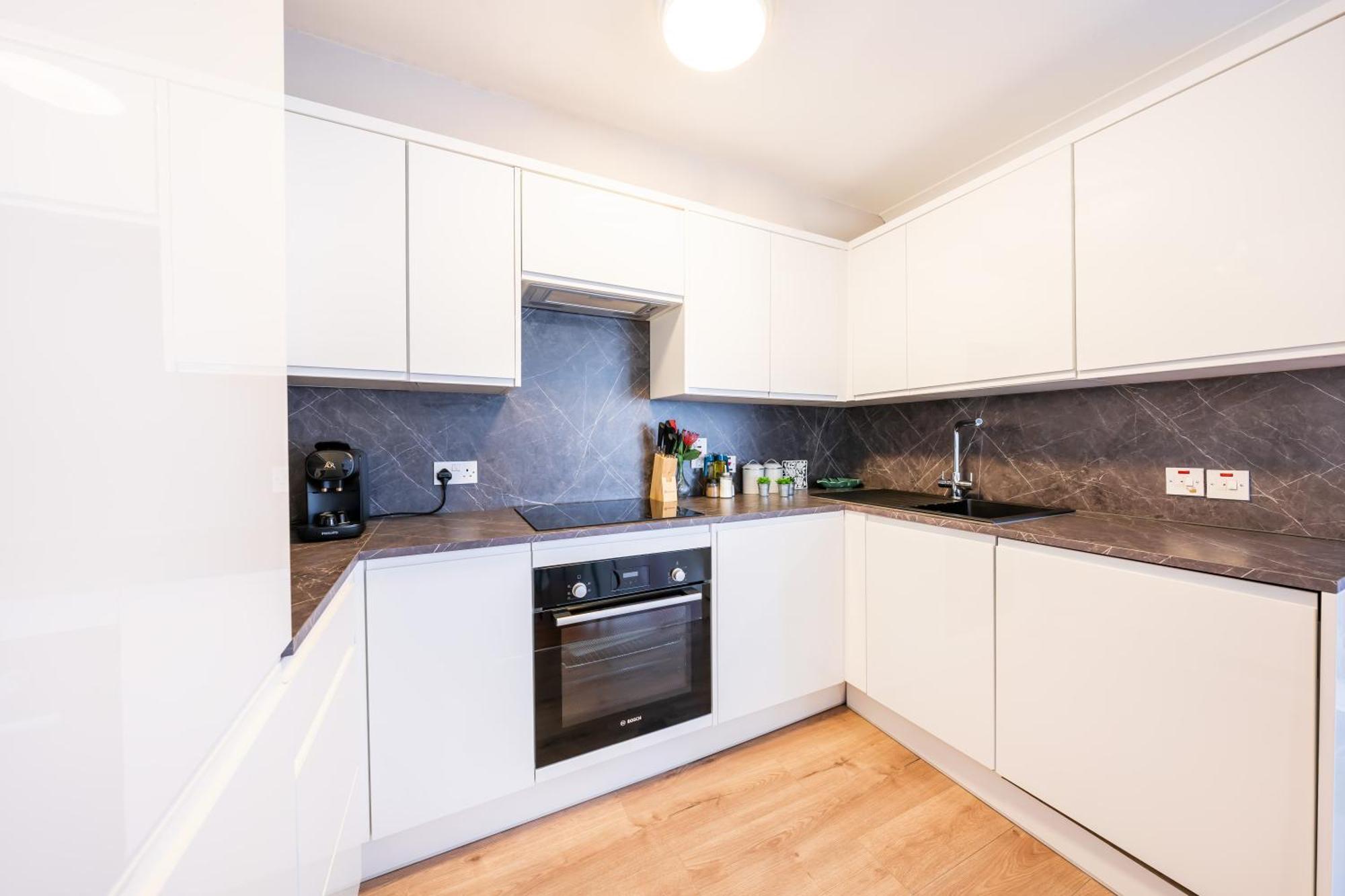 The Queensborough By Hyde Park Apartament *